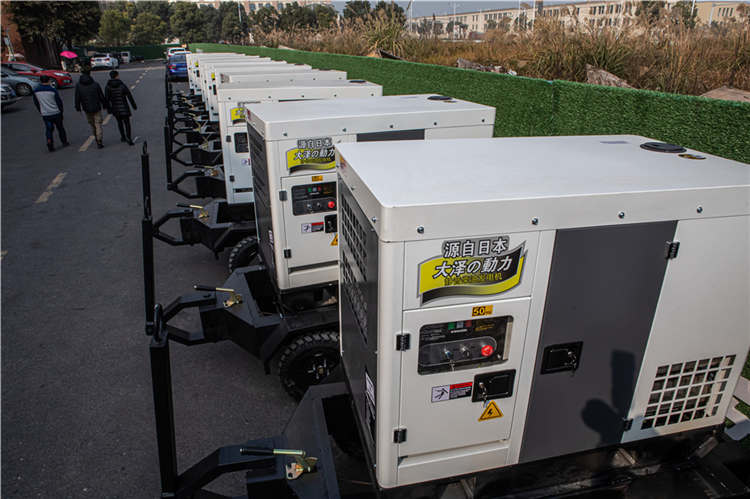 投標(biāo)全自動(dòng)tu32000et30kw柴油發(fā)電機(jī)