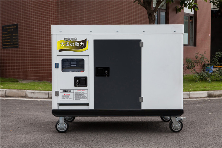大澤動(dòng)力10kw雙缸柴油發(fā)電機(jī)和30kw四缸柴油發(fā)電機(jī)區(qū)別