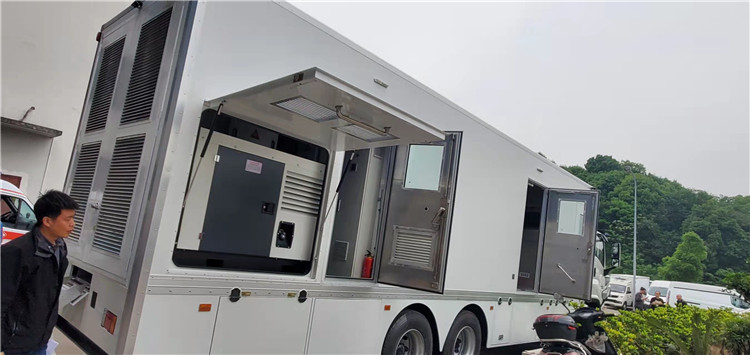 特種指揮車(chē)裝配20kw發(fā)電機(jī)