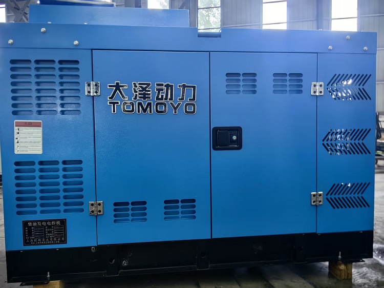 康明斯30kw發(fā)電電焊機(jī)